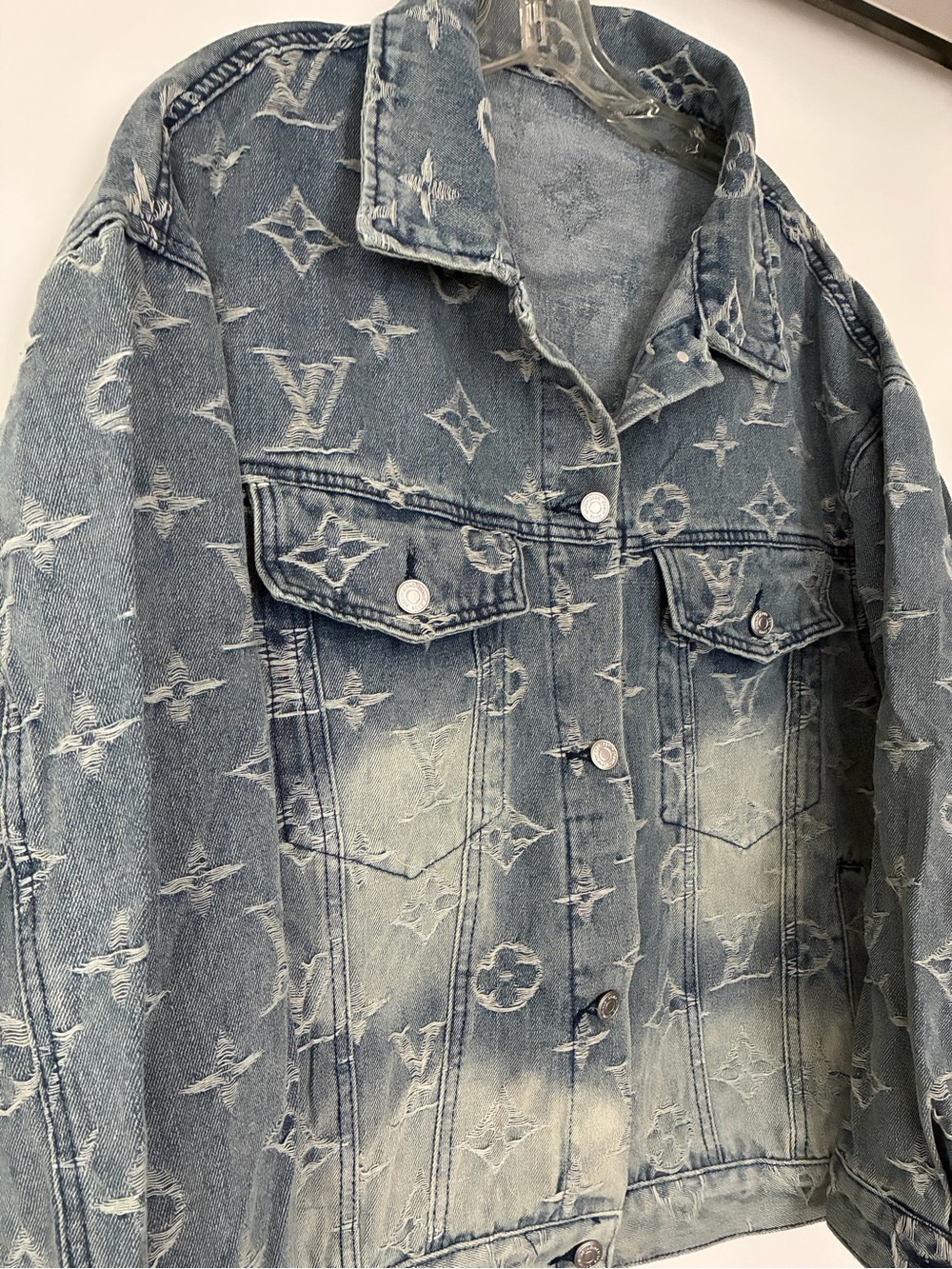 New Women’s Luxury Designer Like Jean Jacket Size M/L